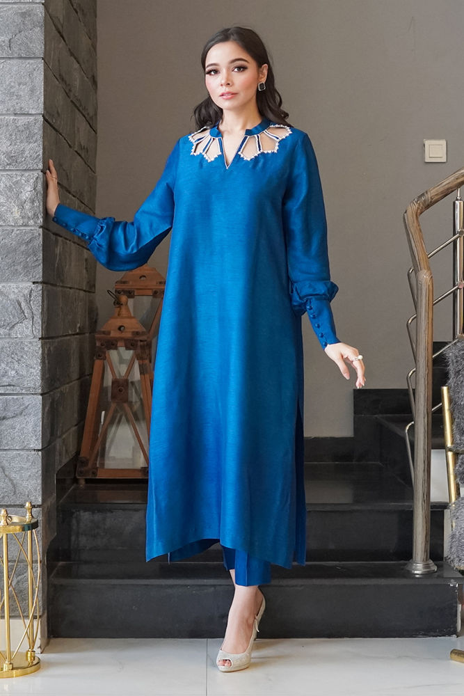 Teal blue raw silk gown with zardosi resham butti only on Kalki | Gowns,  Evening dresses for weddings, Indowestern gowns
